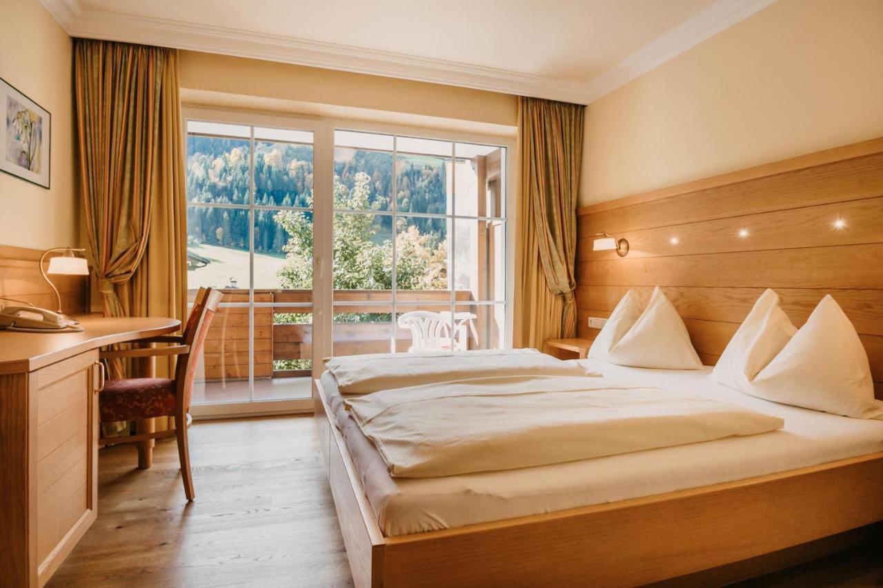 Hotel Guggenberger ไคลนาร์ล ภายนอก รูปภาพ