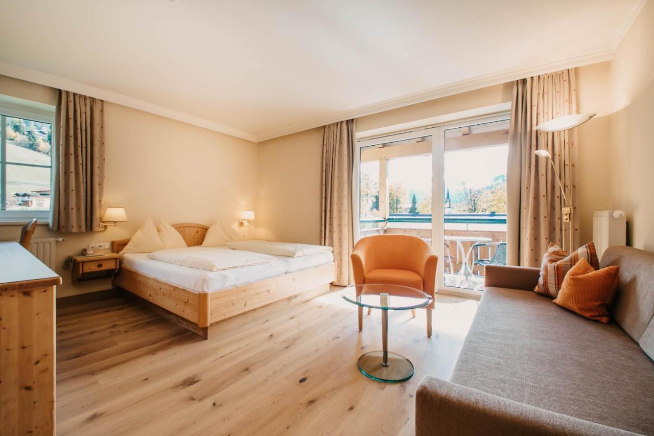 Hotel Guggenberger ไคลนาร์ล ภายนอก รูปภาพ