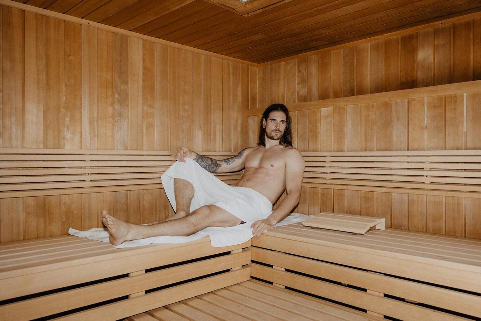Hotel Guggenberger ไคลนาร์ล ภายนอก รูปภาพ